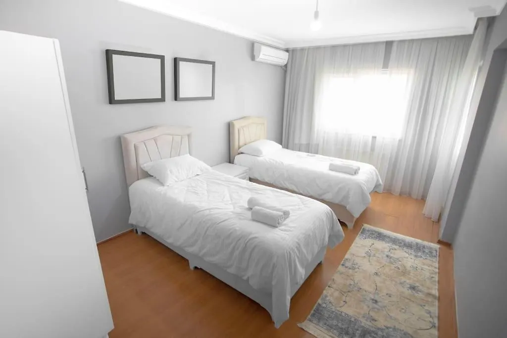 Large Apartment In A Quiet Area Istanbul Turkiet